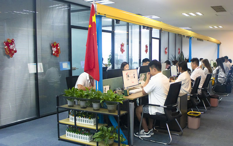 成華制造客戶服務(wù)咨詢團隊辦公一角